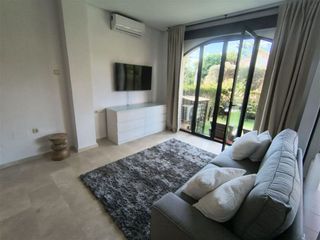 Piso en venta en Puerto Banús en Marbella