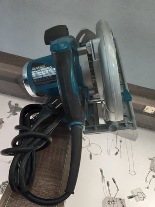 Sierra Circular Makita 5008Mg  210mm 1800W
