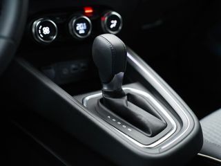 Renault Clio Techno E-Tech full hybrid 145 (103kw)