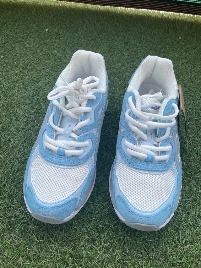 Zapatillas Asics Gel Azul y Blanco