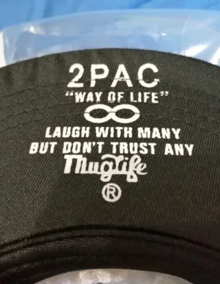 Gorra 2PAC THUG LIFE