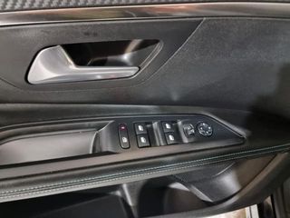 PEUGEOT 5008 Allure 1.5 BlueHDi 130 S&S EAT8