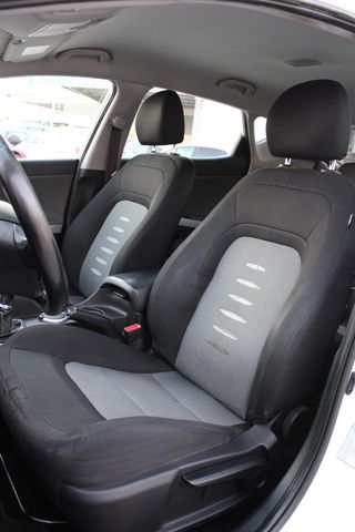 KIA cee'd 1.4 CRDi WGT 90cv Drive
