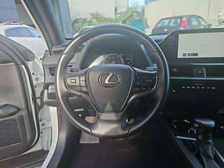 Lexus UX 2.0 250h Premium