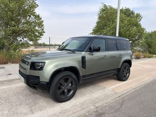LAND_ROVER Defender 3.0 D200 SE 110 Auto 4WD MHEV