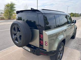 LAND_ROVER Defender 3.0 D200 SE 110 Auto 4WD MHEV