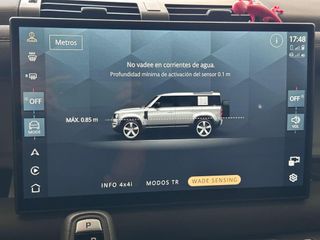 LAND_ROVER Defender 3.0 D200 SE 110 Auto 4WD MHEV