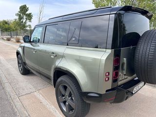 LAND_ROVER Defender 3.0 D200 SE 110 Auto 4WD MHEV