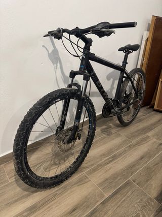 Bicicleta Btwin Rockrider 500