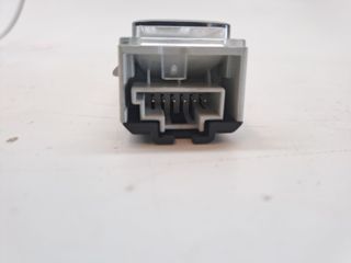 LUZ INTERIOR MERCEDES-BENZ CLASE A BERLINA (BM 177) (4)