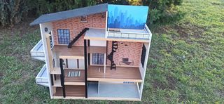 Casa de muñecas moderna
