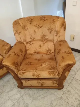 Sofá y 2 butacas