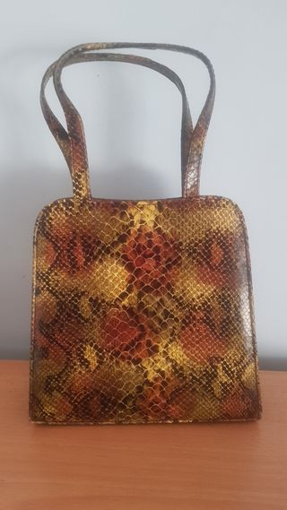Bolso de piel con estampado de serpiente