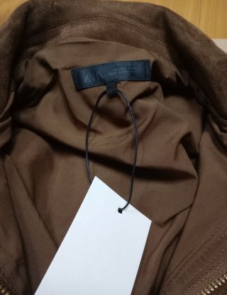 Chaqueta bomber efecto ante Zara 🤎