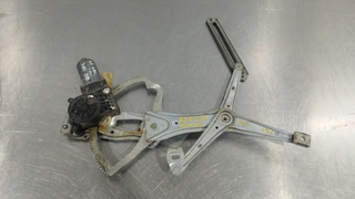 ELEVALUNAS DELANTERO DERECHO MERCEDES-BENZ CLASE