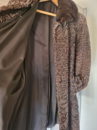 Pelliccia Agnello Persiano Astrakan Marrone