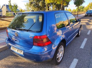 Volkswagen Golf 2001 tdi 130cv