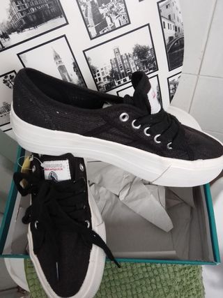 Scarpe donna KANGURO nere e bianche
