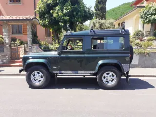 Land Rover Defender 2000