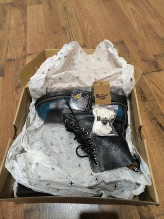 Botas Dr. Martens Negras y Azules