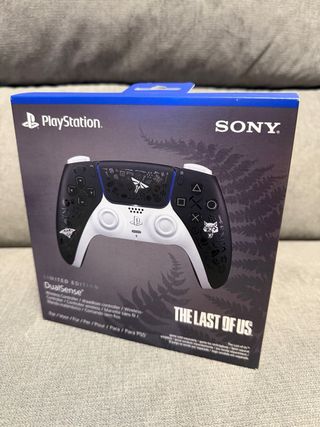 Mando DualSense The Last Of Us PS5