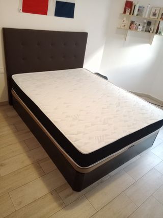 Canapés,colchones, cabezales,mesitas somier,base