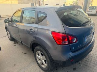 Nissan Qashqai+2 2009