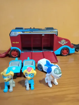 Lote 2 Camiones Patrulla Canina