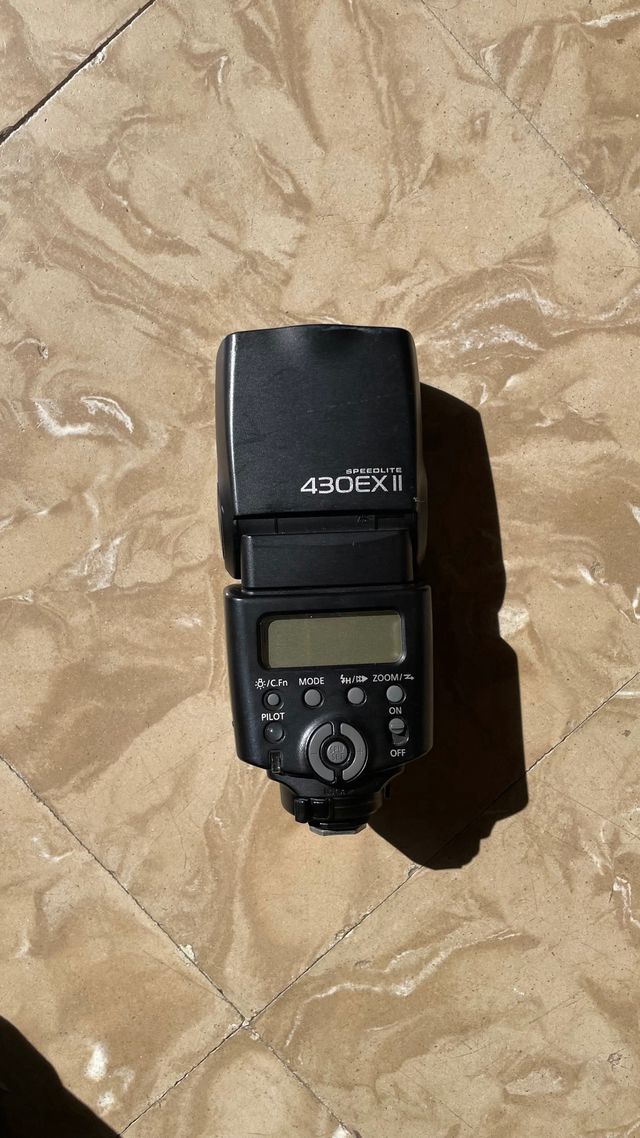 Canon 5D Mark III + Lentes 24-70mm y 50mm