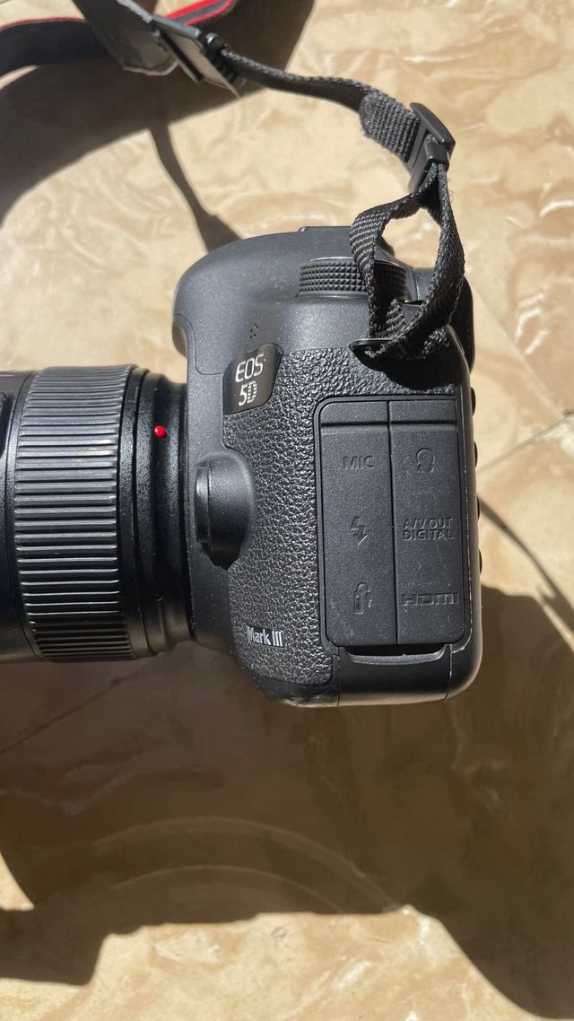 Canon 5D Mark III + Lentes 24-70mm y 50mm