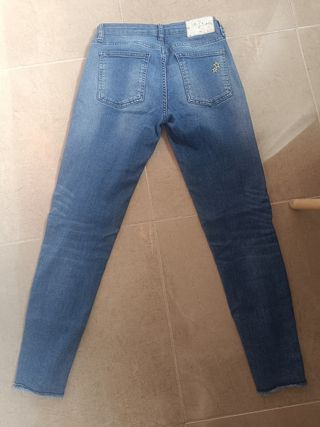 Pantalones vaqueros Desigual estrellas