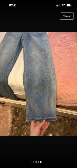 Pantalones vaqueros con brillos