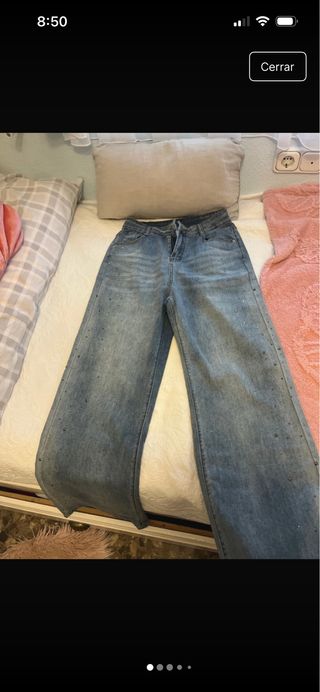 Pantalones vaqueros con brillos