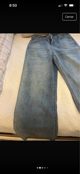 Pantalones vaqueros con brillos