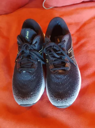 Scarpe da corsa Asics nere e multicolore