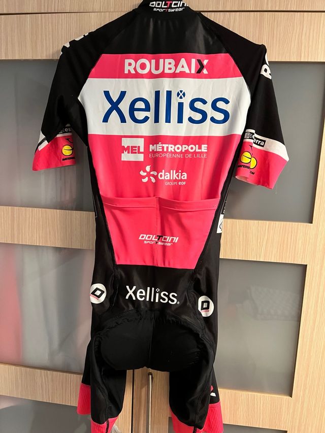 Mono ciclista Xelliss Roubaix