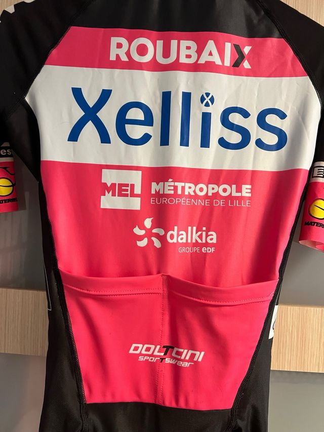 Mono ciclista Xelliss Roubaix