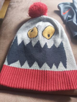 Gorro de Nieve Billabong Gris y Rojo