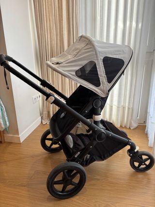 Bugaboo Fox 2 
Silla + capazo 