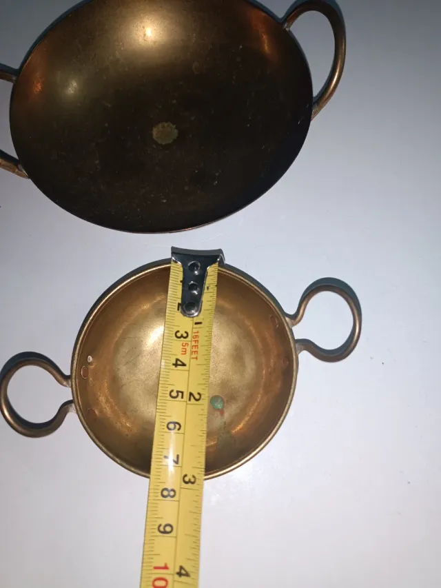 2 ciotole antiche in bronzo degli anni '50