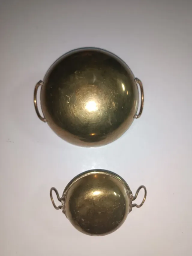 2 ciotole antiche in bronzo degli anni '50