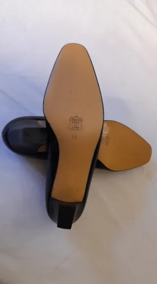 Zapatos de vestir n°38. Ancho especial
