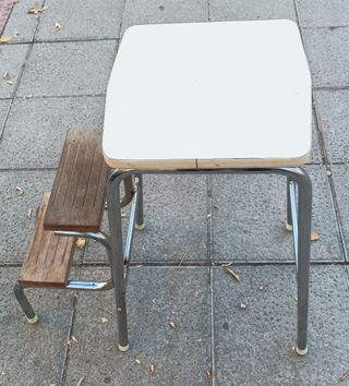 Taburete de cocina con 2 escalones (30x30x60)
