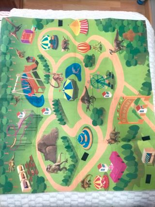 Tapete infantil dinosaurios parque