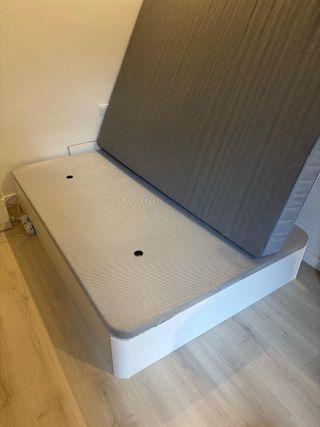 Cama con canapé 135x190.