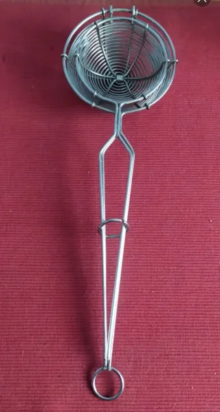Nido de patatas de alambre