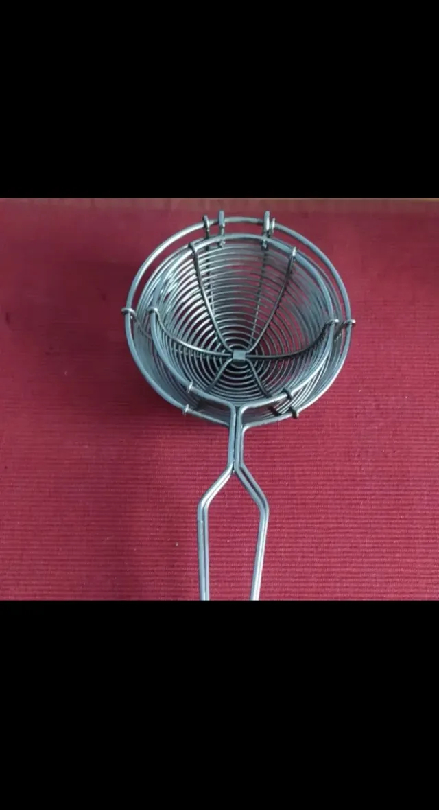 Nido de patatas de alambre