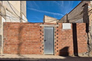 Solar en venta en Consuegra. Calle perros. 130m2
