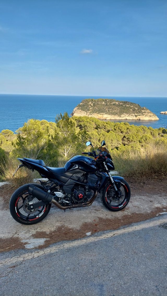 Kawasaki Z750 Negra