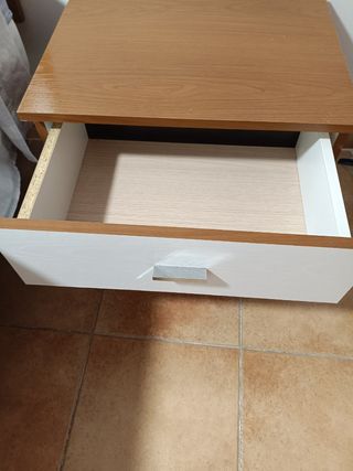 Cama Matrimonio 135cm y mesitas 